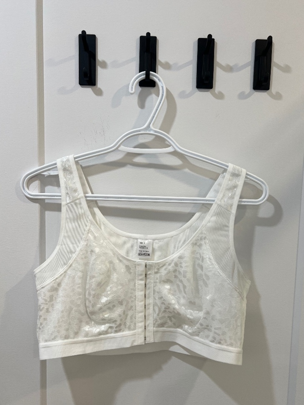 Front Hook Closure Bra (Size L)